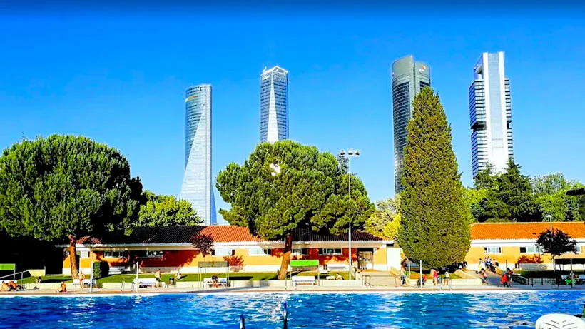 Piscina del centro deportivo municipal Vicente del Bosque